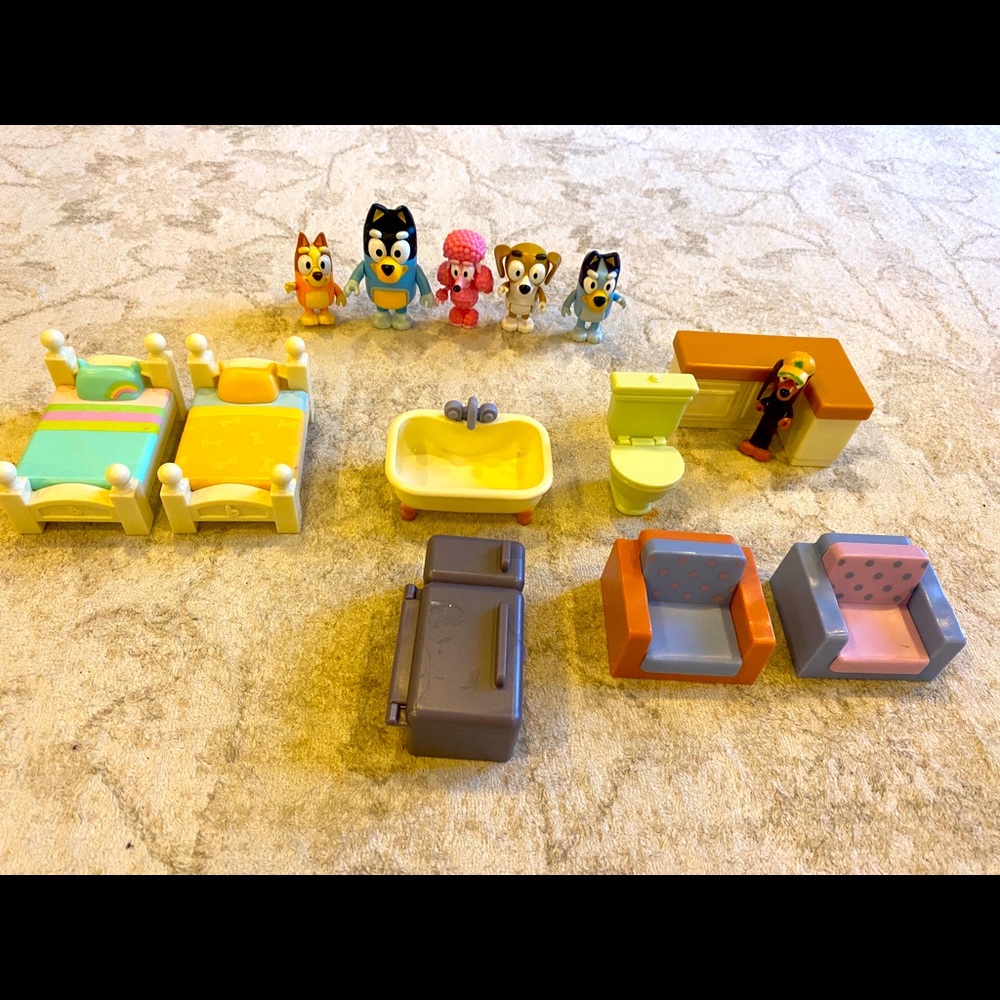 Bluey Figurines and accessories